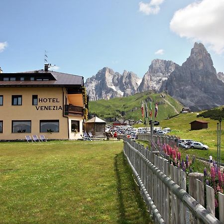 Albergo Venezia Passo Rolle Eksteriør bilde