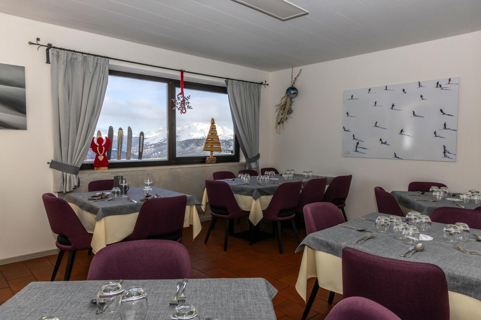 Albergo Venezia Passo Rolle Eksteriør bilde
