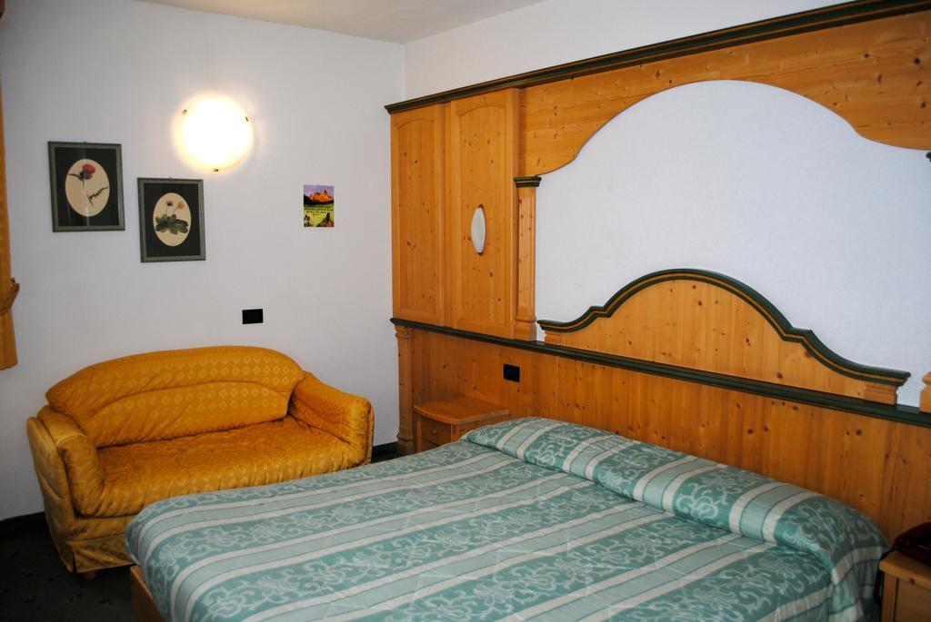 Albergo Venezia Passo Rolle Rom bilde